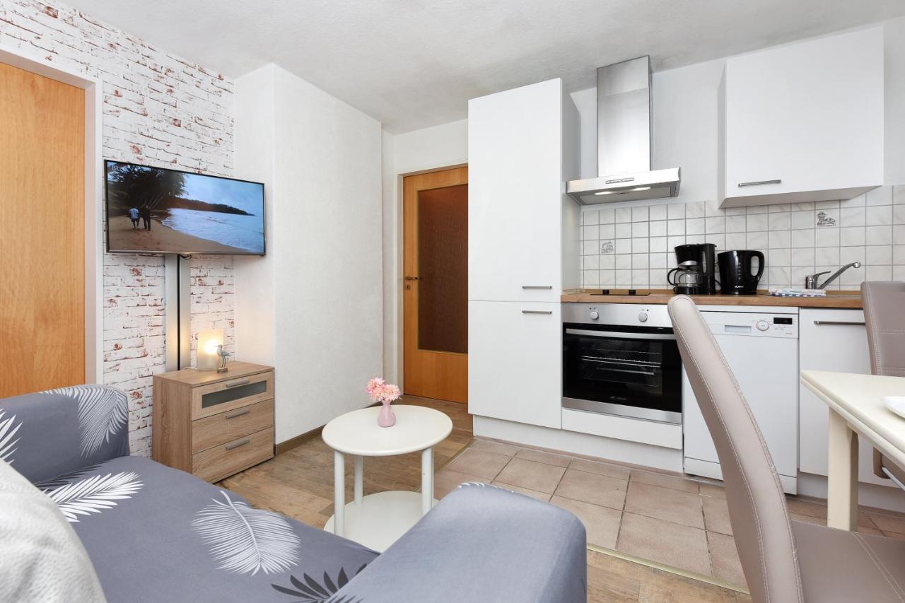 Haus Am Kajedeich Mit Fruehstuecksoption Διαμέρισμα Bensersiel Εξωτερικό φωτογραφία